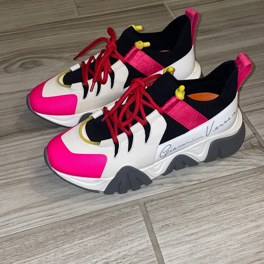 Versace Sneaker, only worn twice. Size 40, not my normal size, got a size up